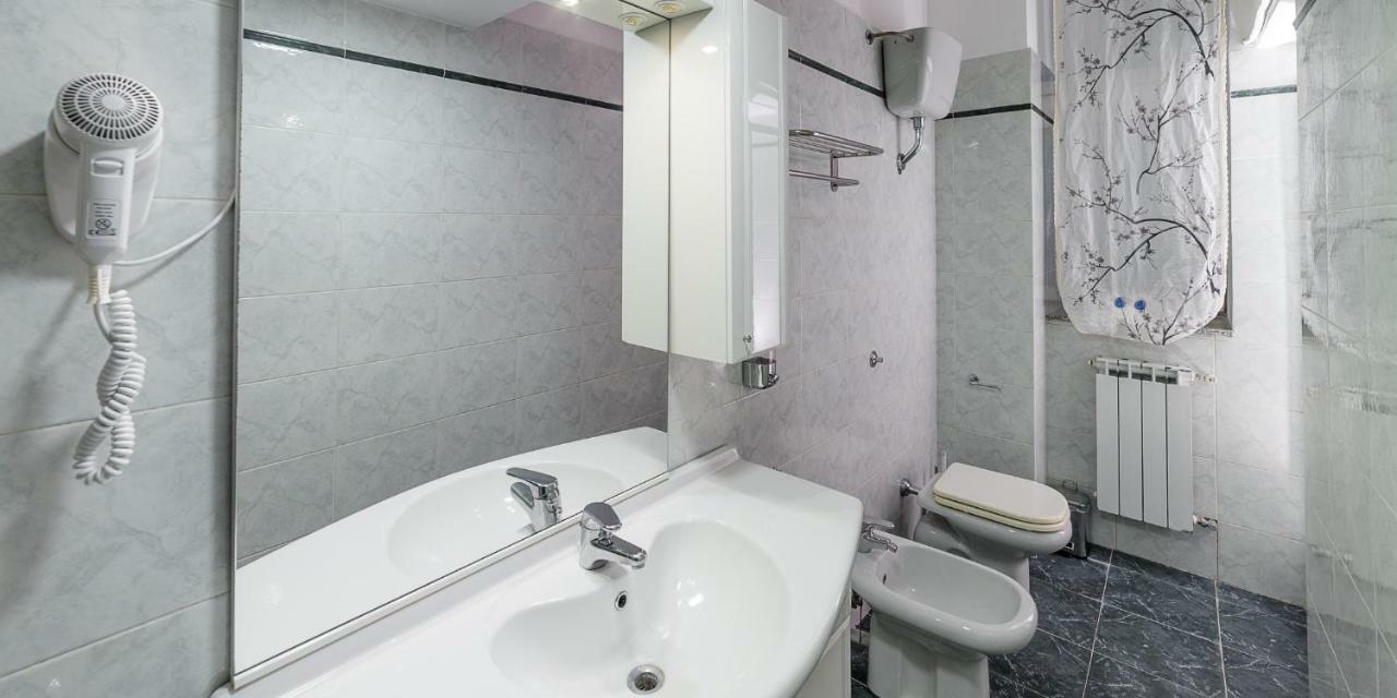 Rooms & Breakfast Dogali เจนัว ภายนอก รูปภาพ