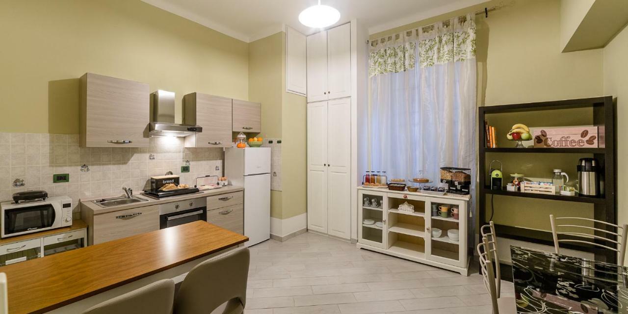 Rooms & Breakfast Dogali เจนัว ภายนอก รูปภาพ